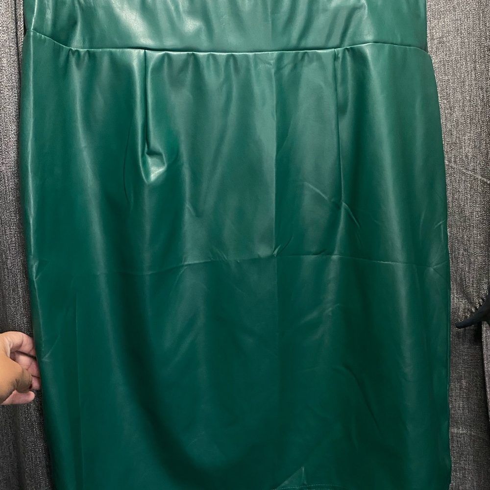 SHEIN Chic Green Pencil Skirt